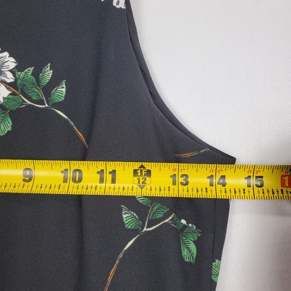 Banana Republic Sleeveless Black Ruffle Faux Wrap Dress Size 00 Petite - Picture 9 of 11